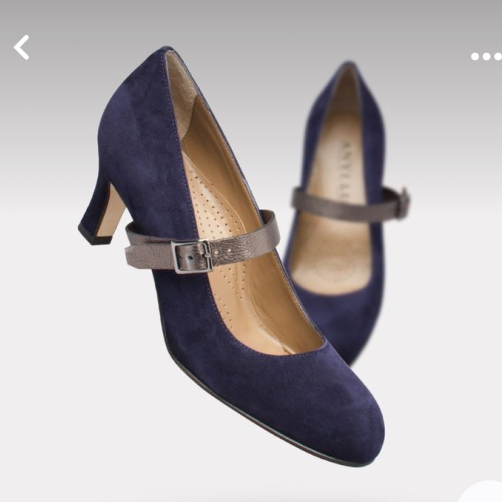 Anyi Lu The Tracy Navy Suede Heels